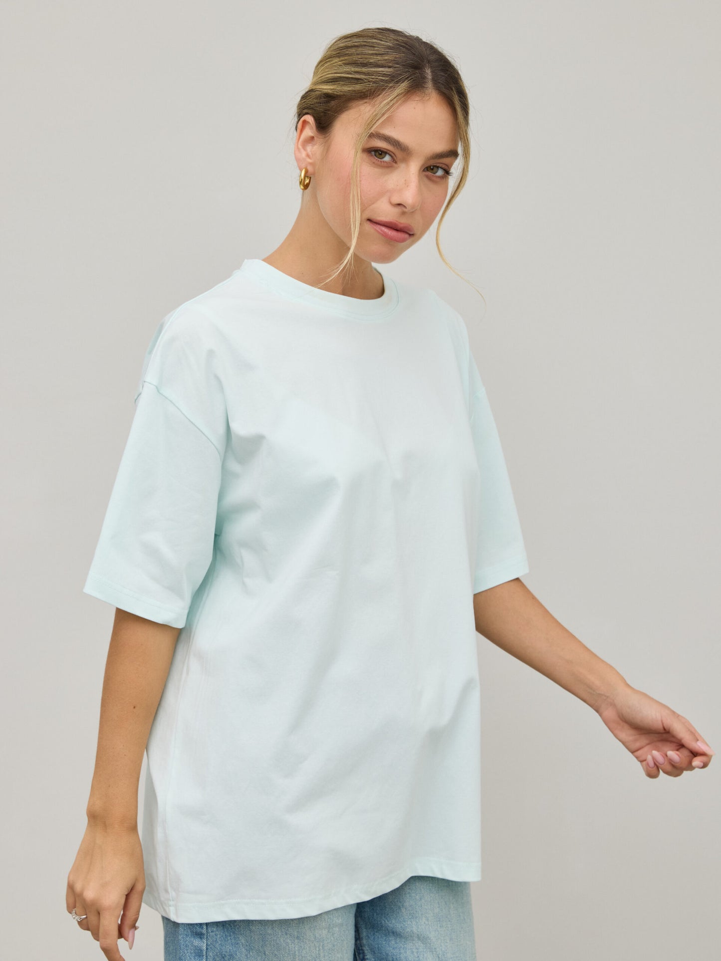 טישירט בייסיק אוברסייז נואלי | תכלת