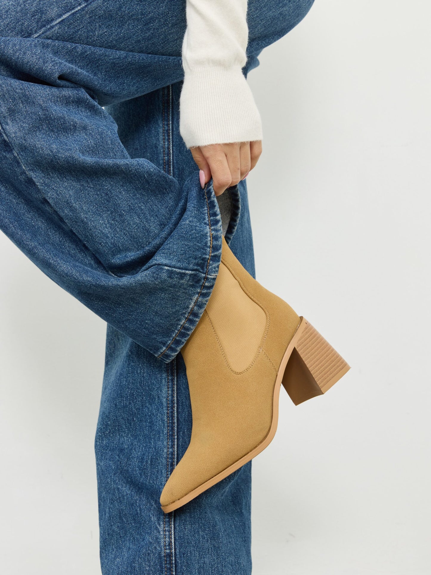 מגפוני עקב שפיץ דמוי זמש מארי | חאקי