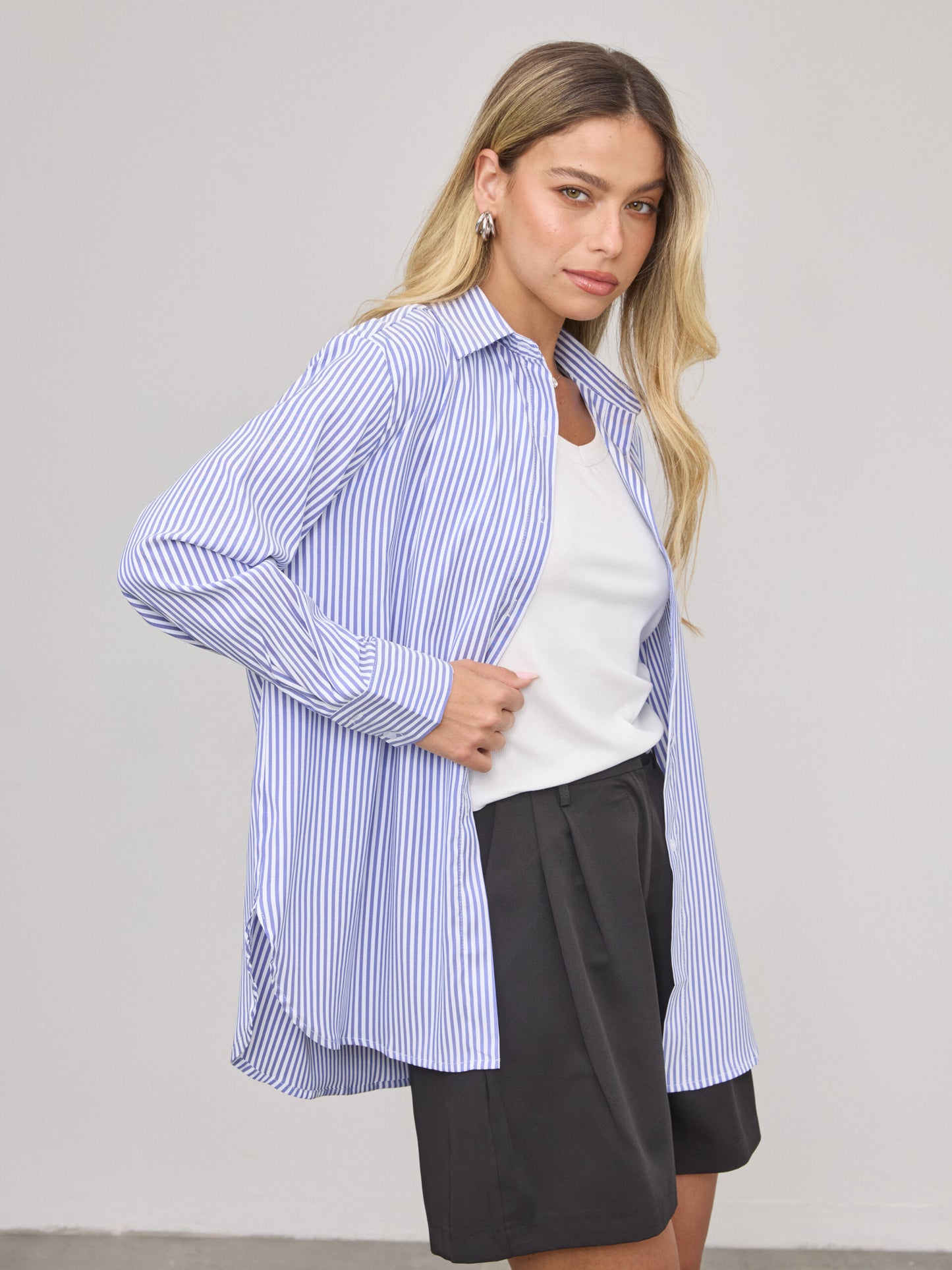 חולצה מכופתרת פסים מנדי | כחול