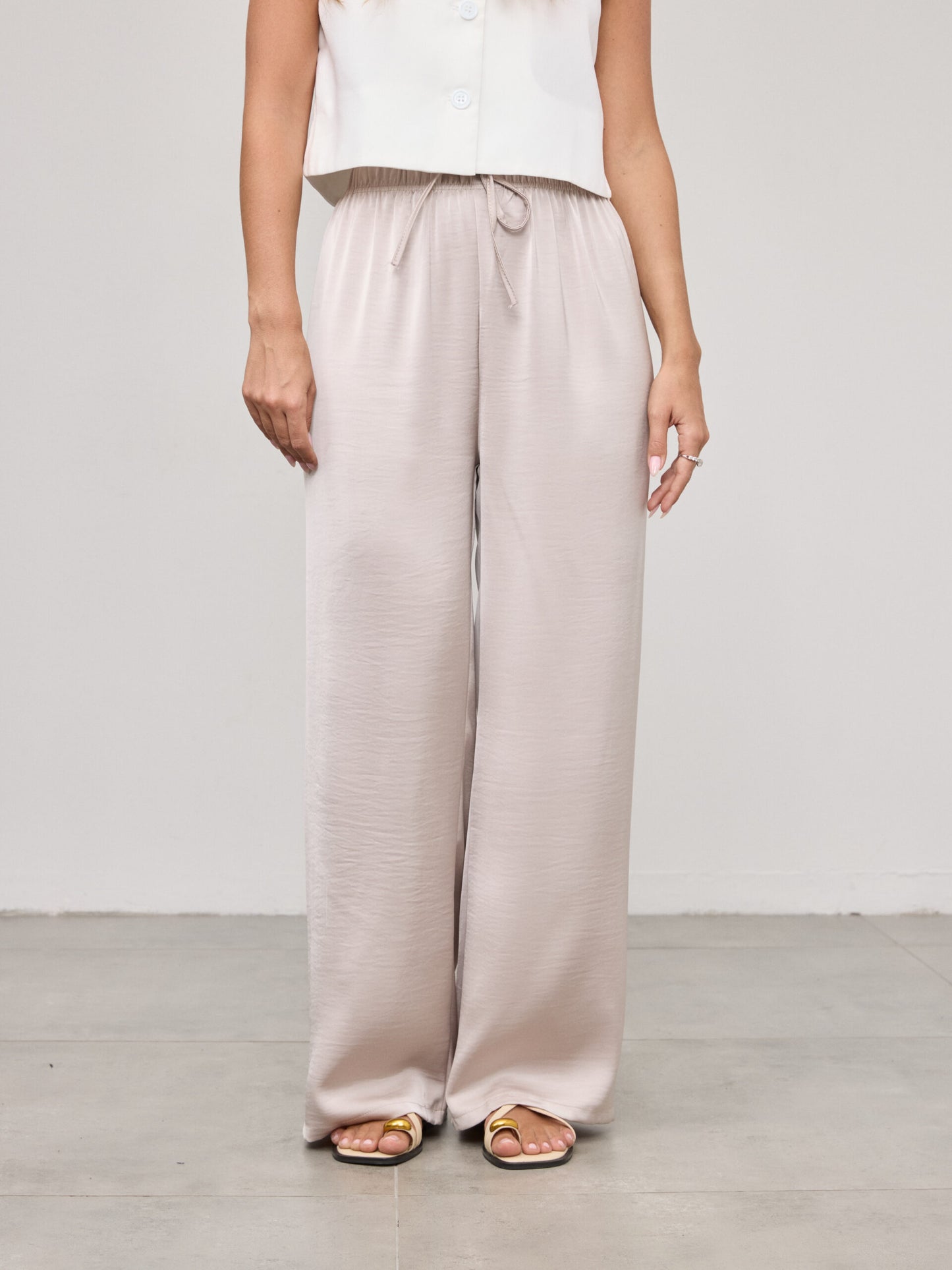 מכנסי סאטן מרסל | בז'