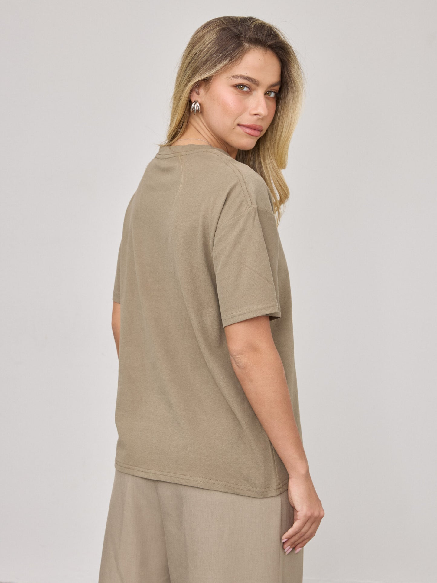 טישירט הדפס סמיילי הוליס | ירוק