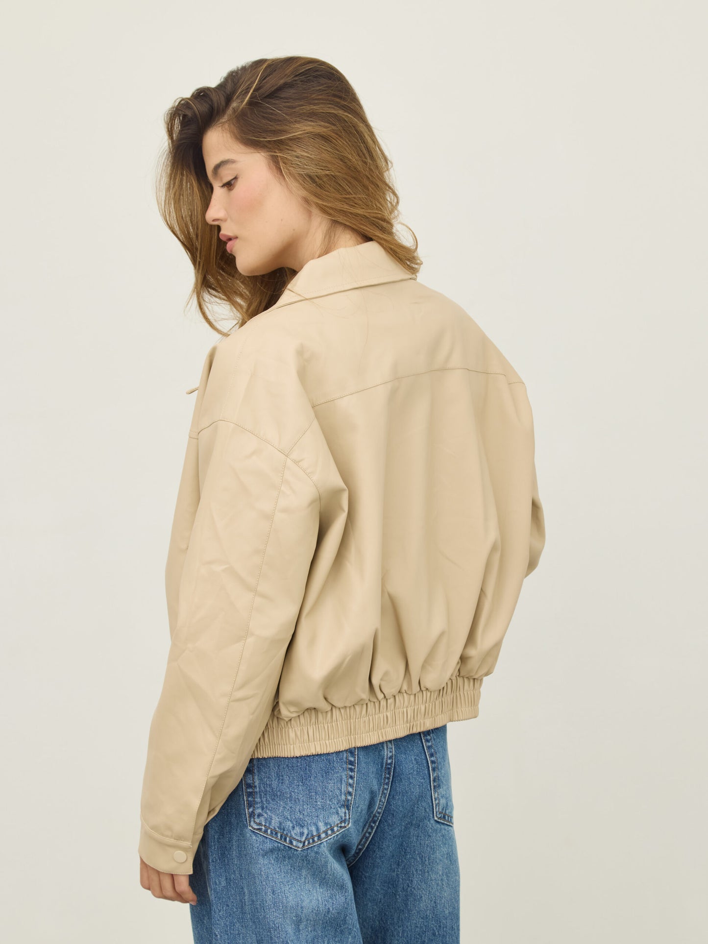 ג'קט דמוי עור בונו | בז'