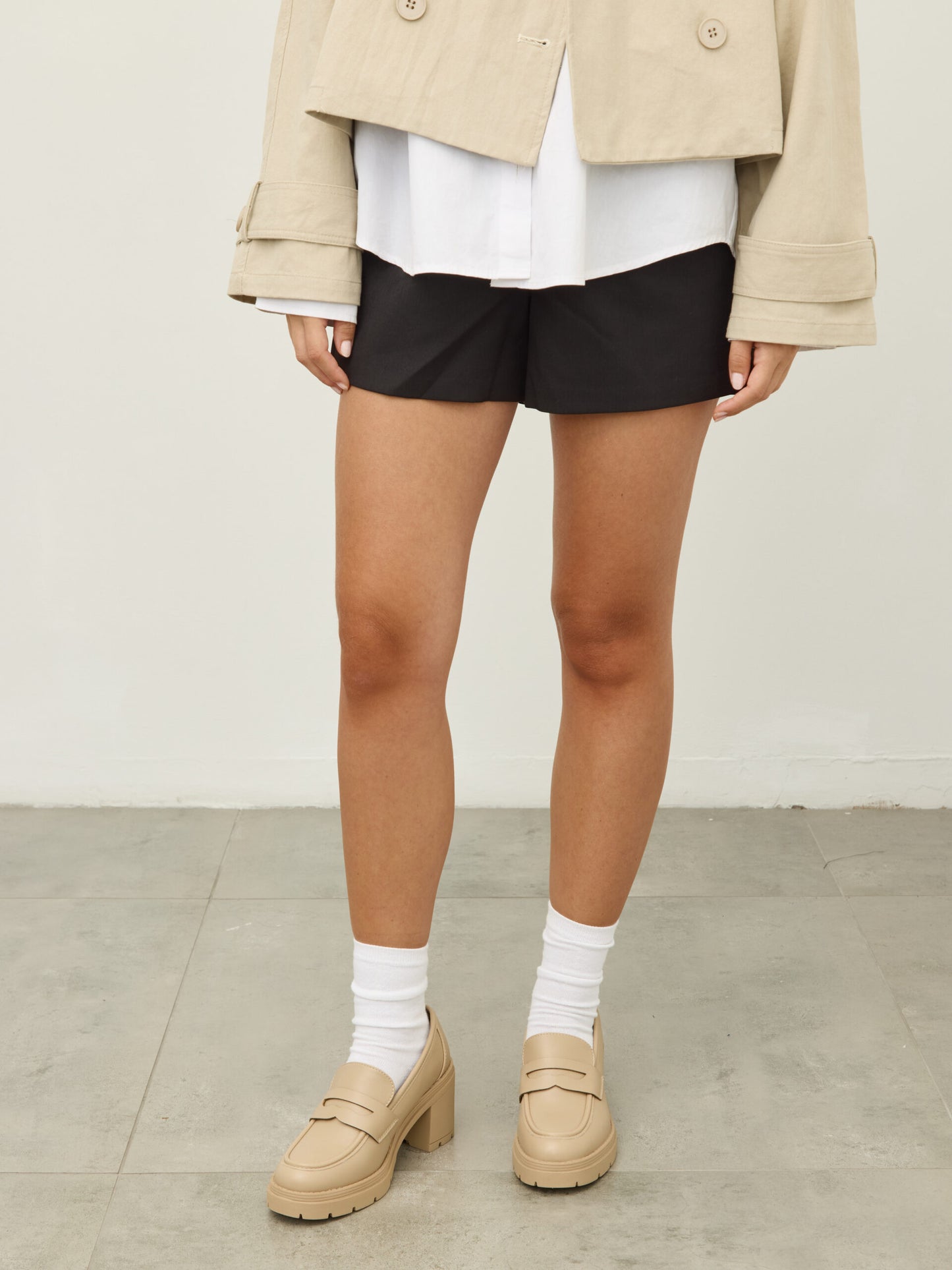 מוקסין עקב ויטוריה | חאקי