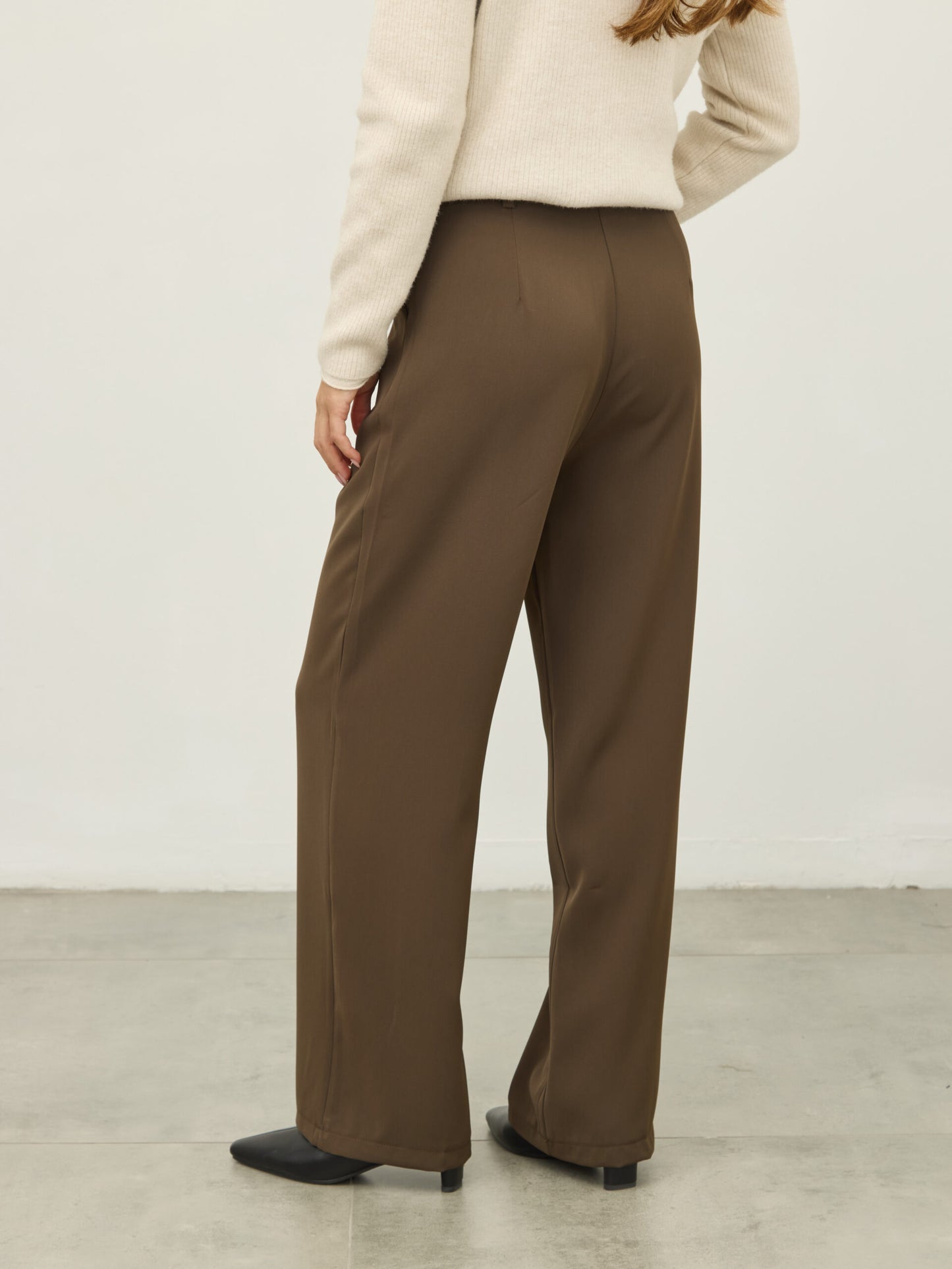 מכנסיים ארוכים מחוייטים גארט | חום