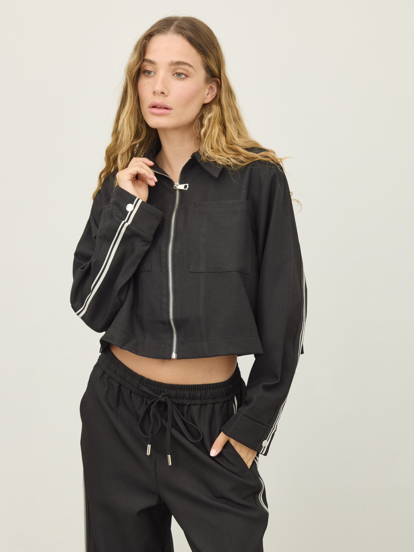 ג'קט ליאו | שחור