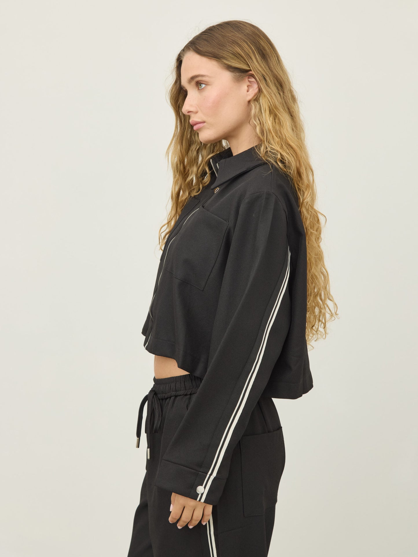 ג'קט ליאו | שחור