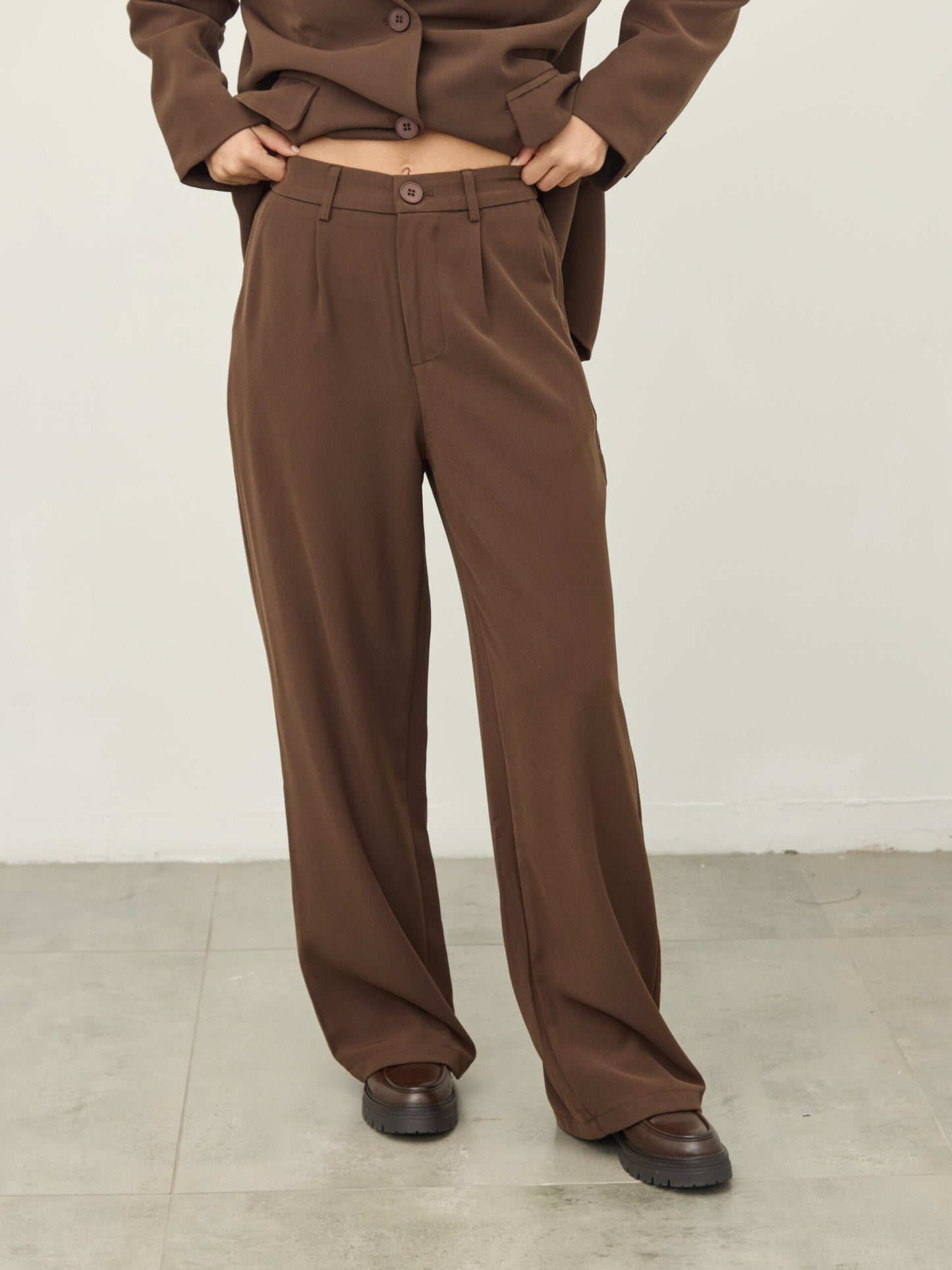 מכנסיים מחוייטים סיינה | חום