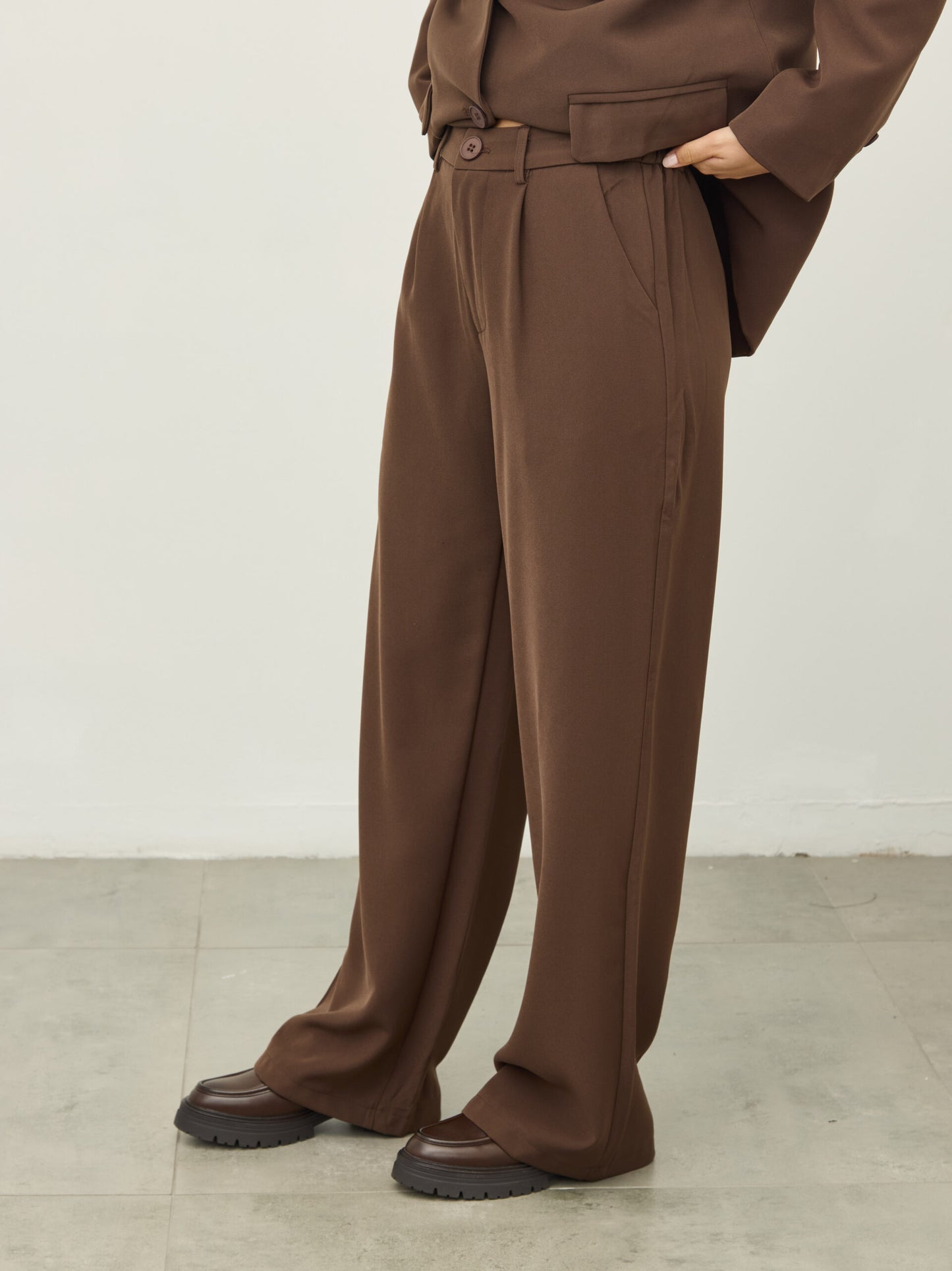 מכנסיים מחוייטים סיינה | חום