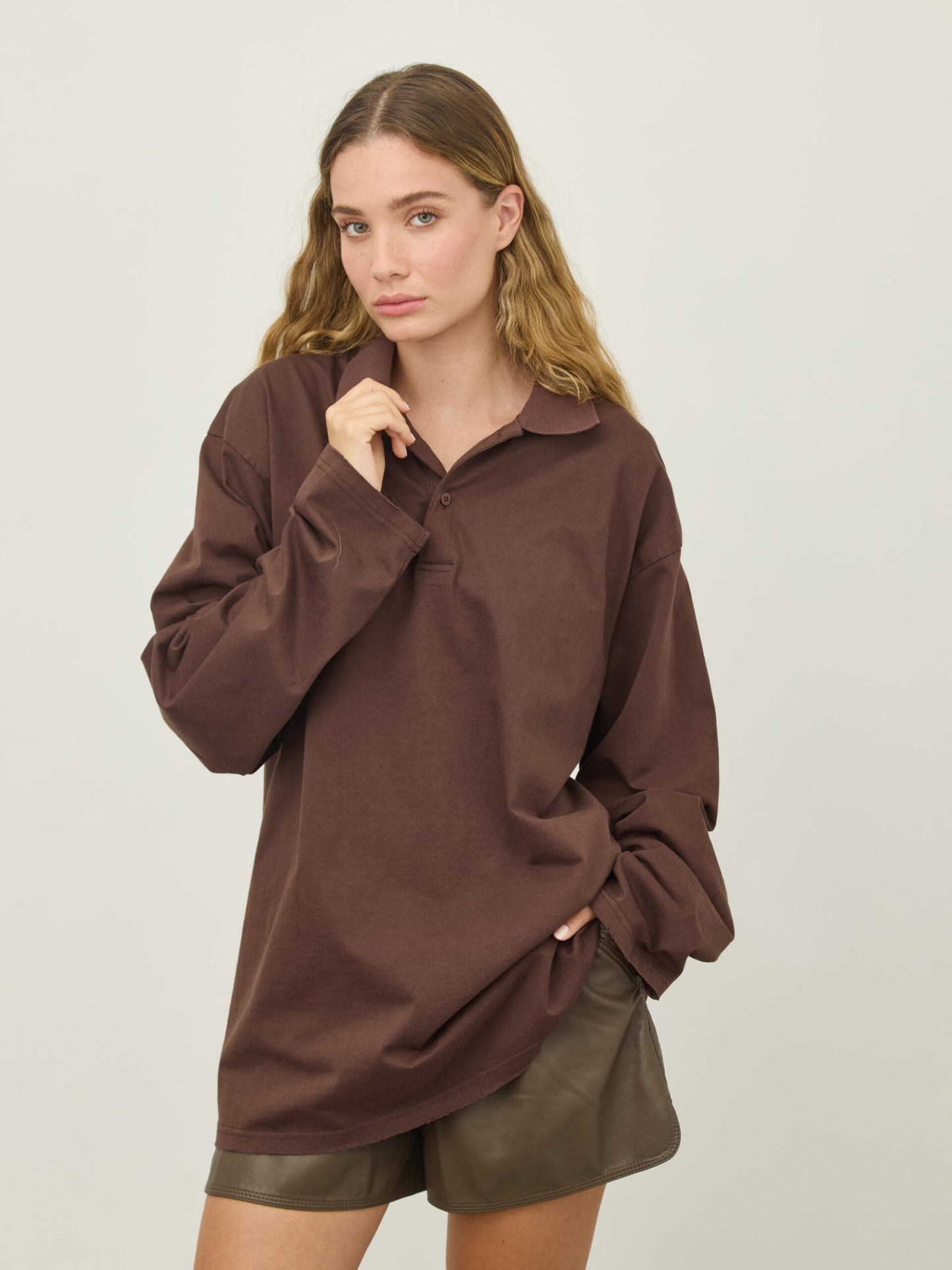 חולצת פולו קלווין | חום