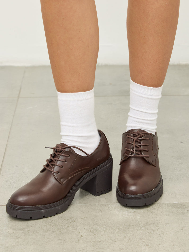 אוקספורד עקב ליס | חום