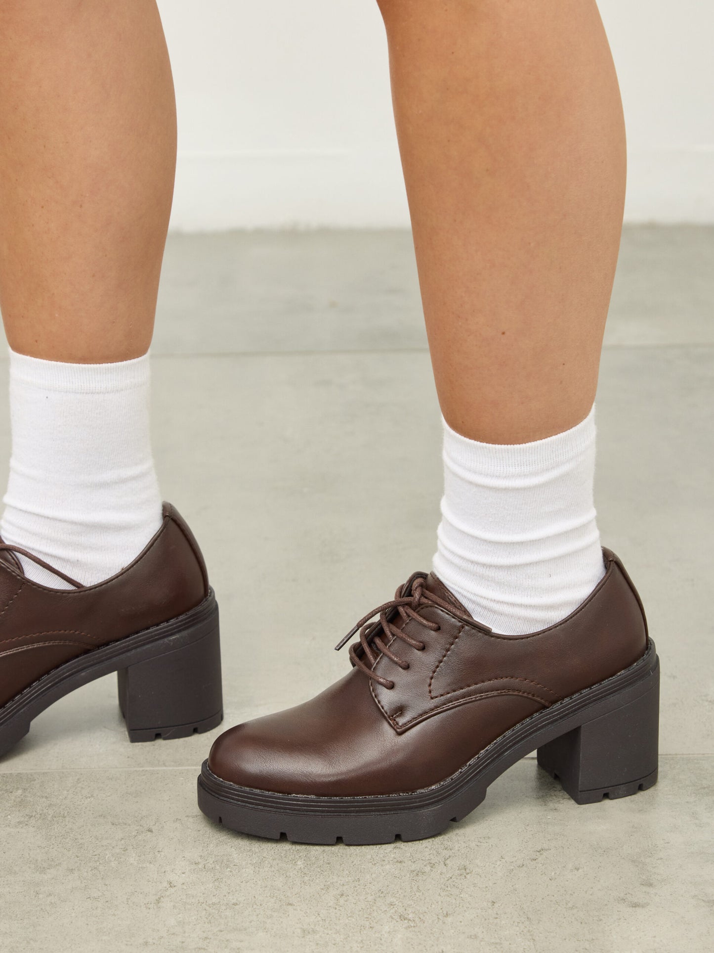 אוקספורד עקב ליס | חום