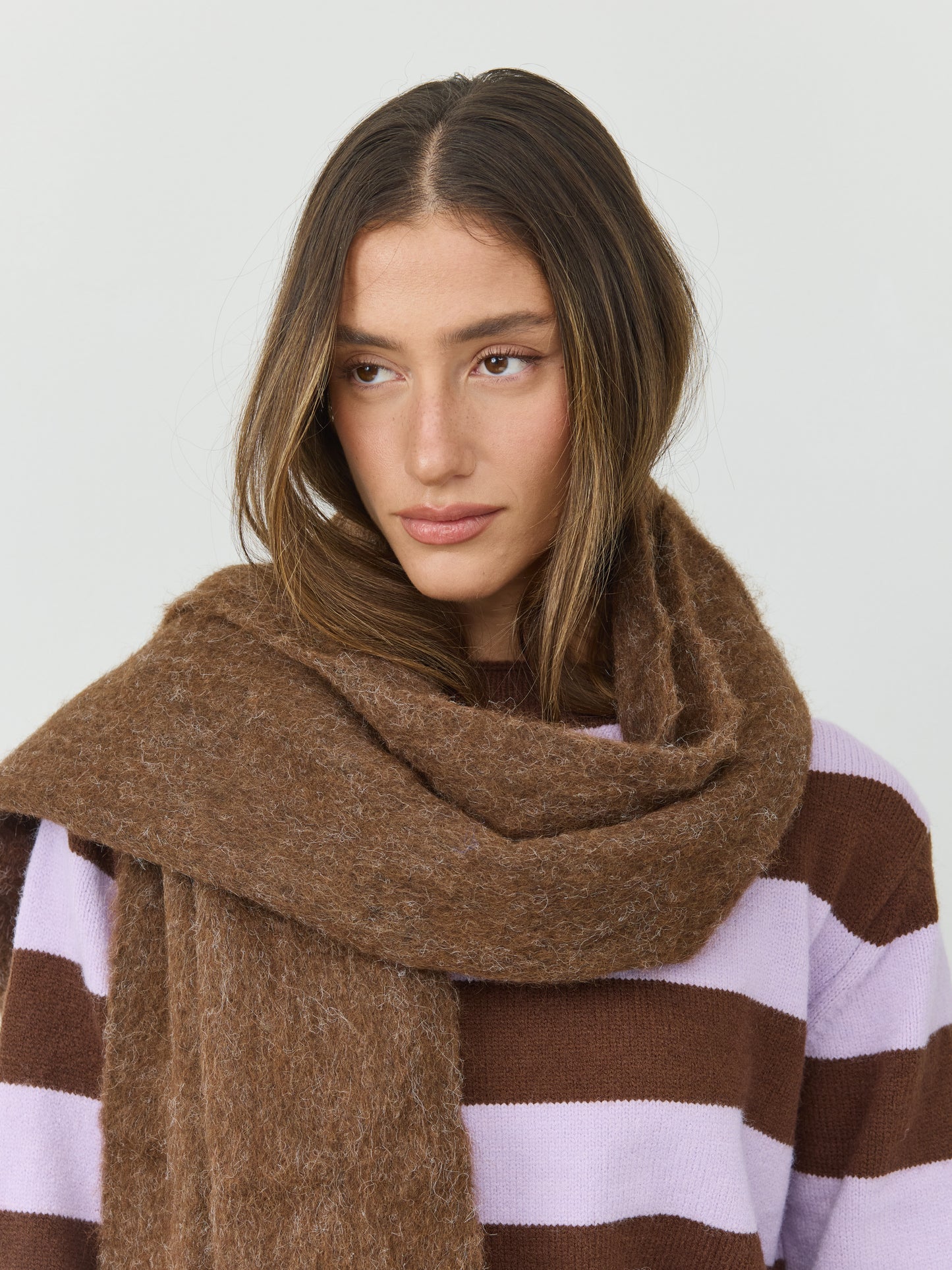 צעיף צמר | חום