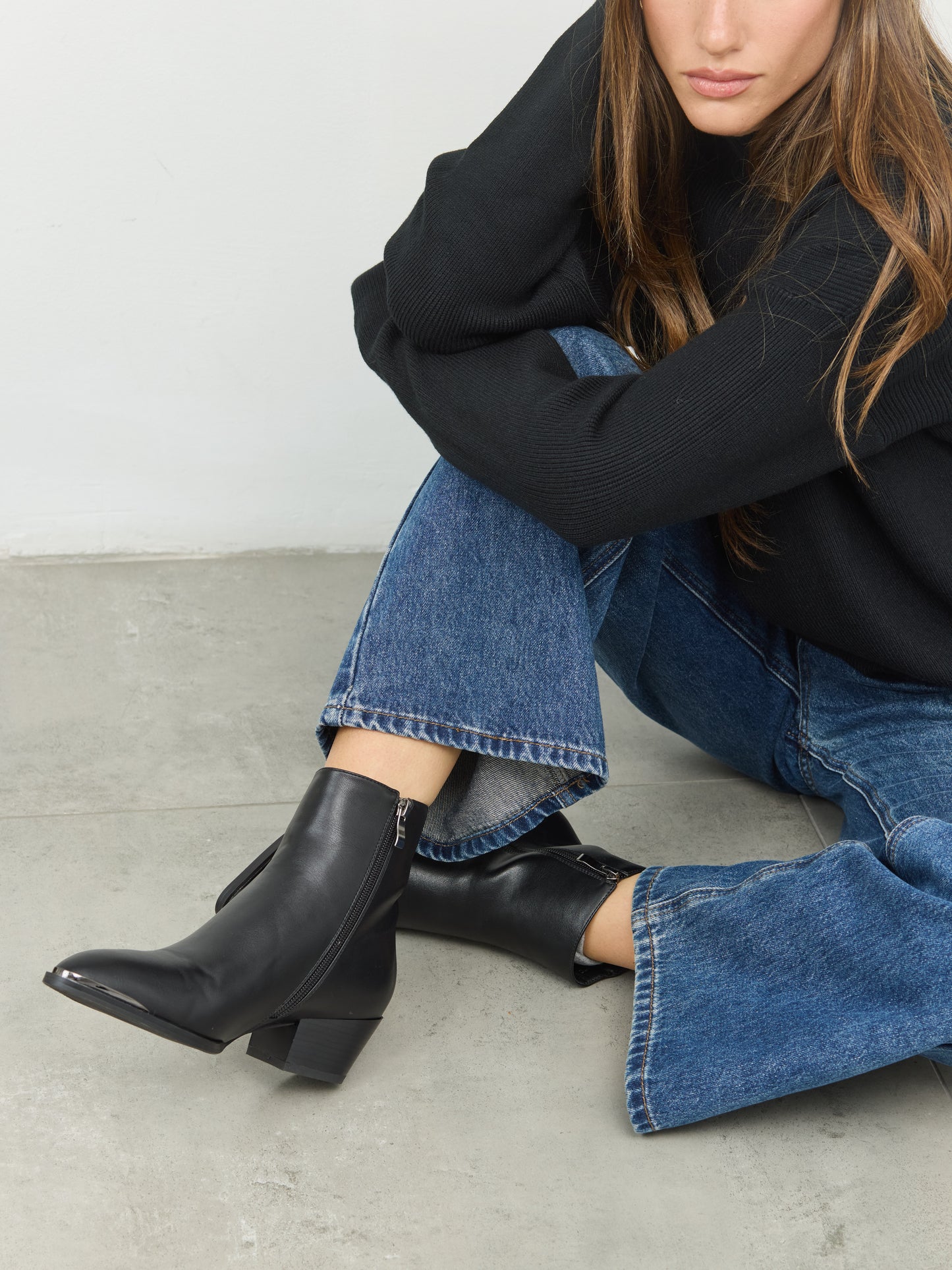 מגפוני עקב ריס | שחור