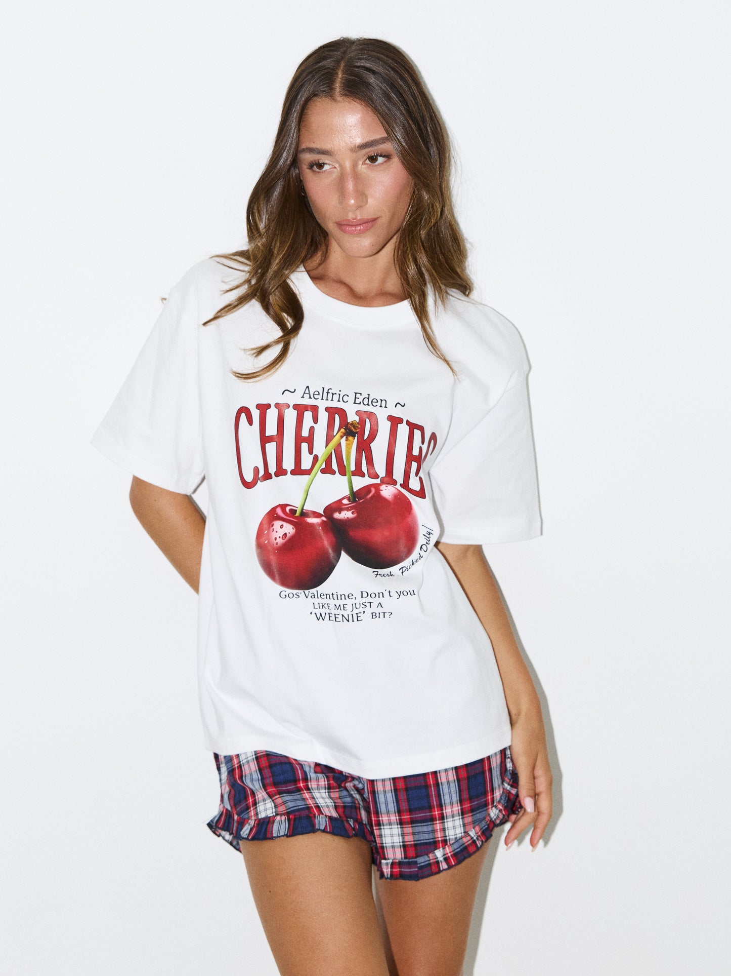 טישירט אוברסייז הדפס CHERRIES | לבן