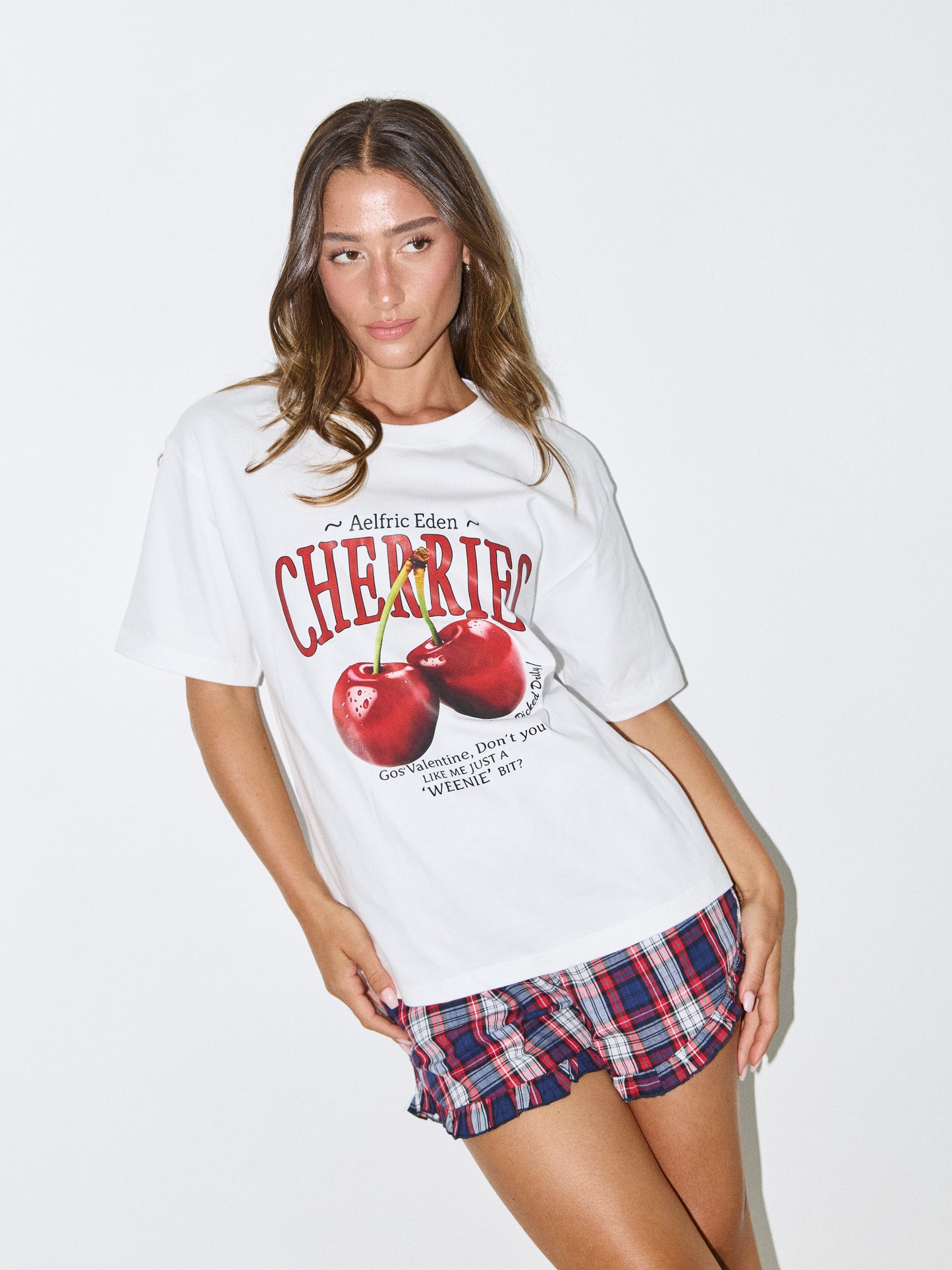טישירט אוברסייז הדפס CHERRIES | לבן