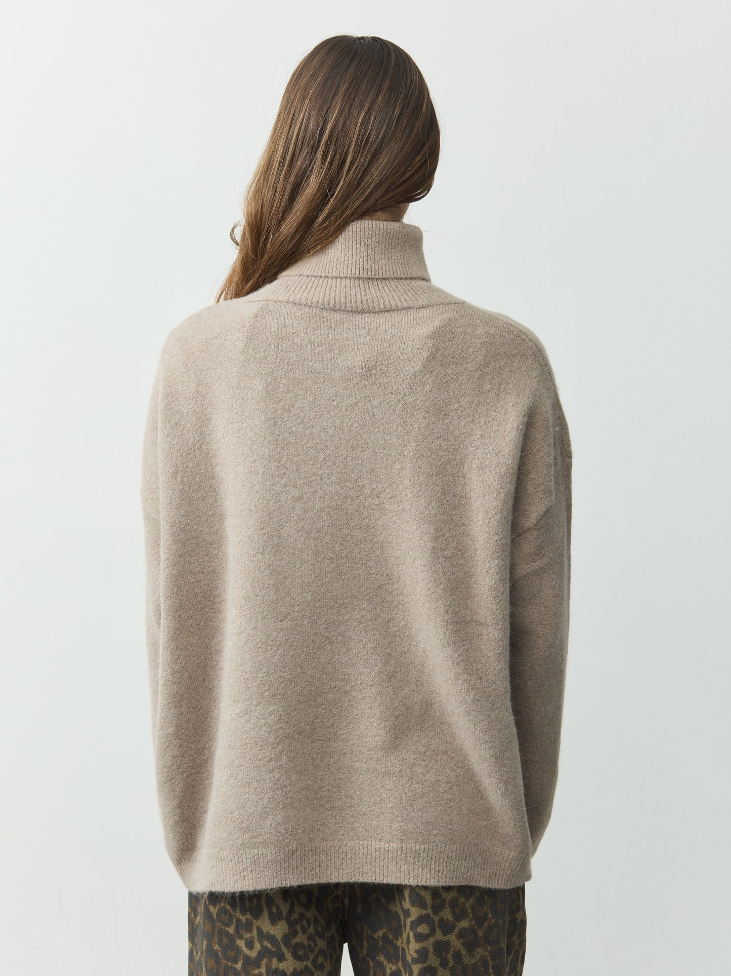 סוודר גולף רורי | חאקי