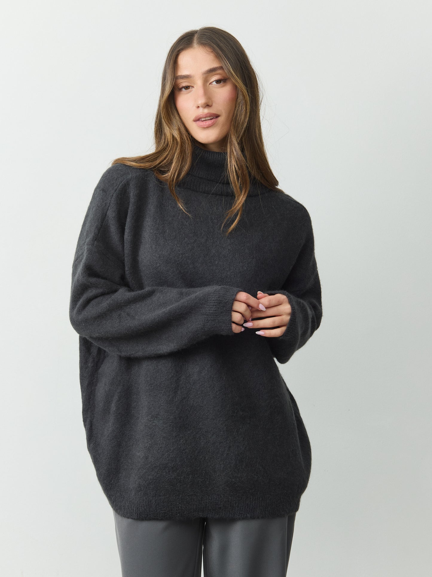 סוודר גולף רורי | אפור כהה