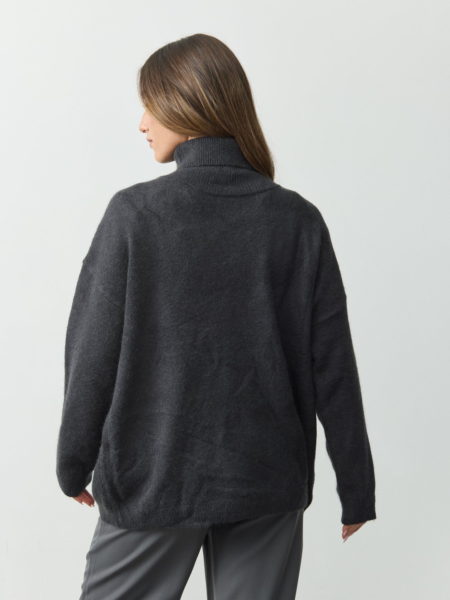 סוודר גולף רורי | אפור כהה