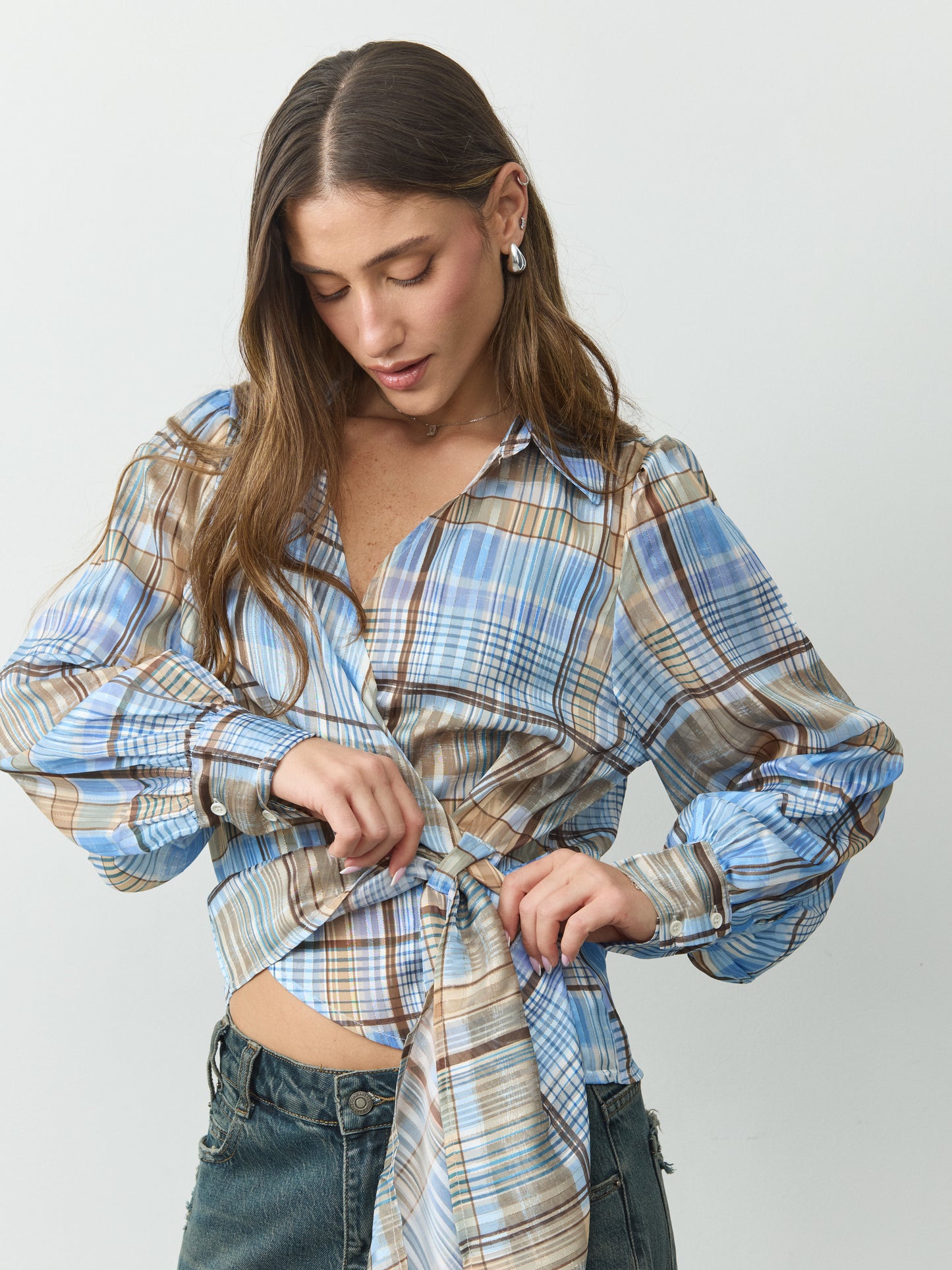 מכופתרת קשירה סקרלט | כחול