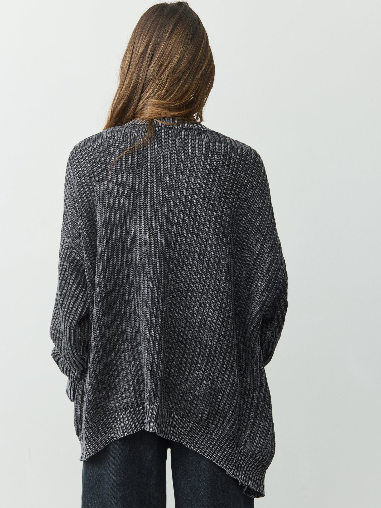 קרדיגן טיילר | שחור