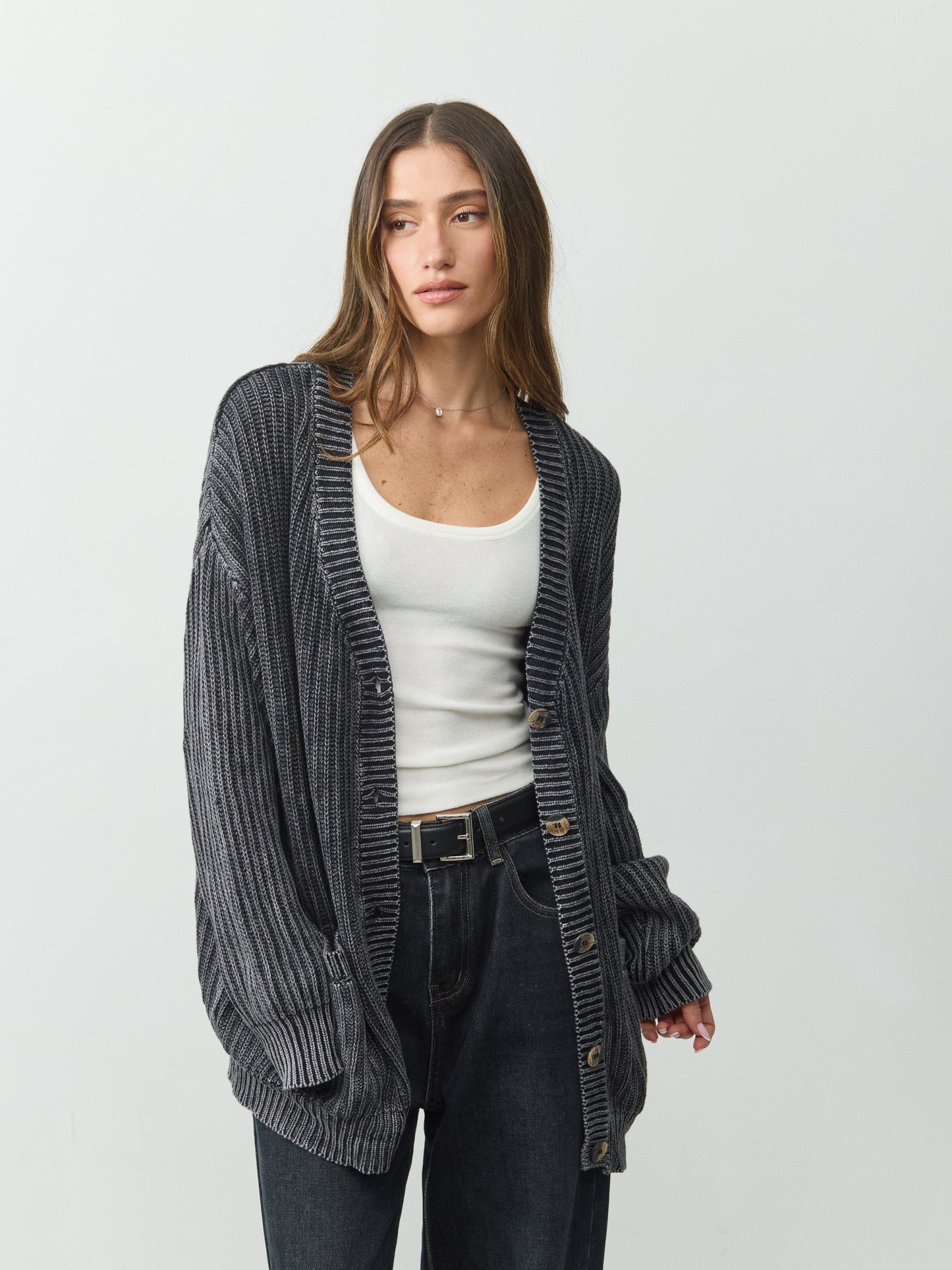 קרדיגן טיילר | שחור