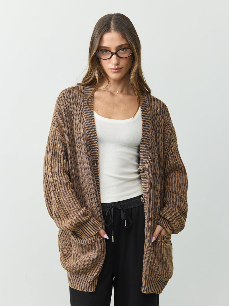 קרדיגן טיילר | חאקי