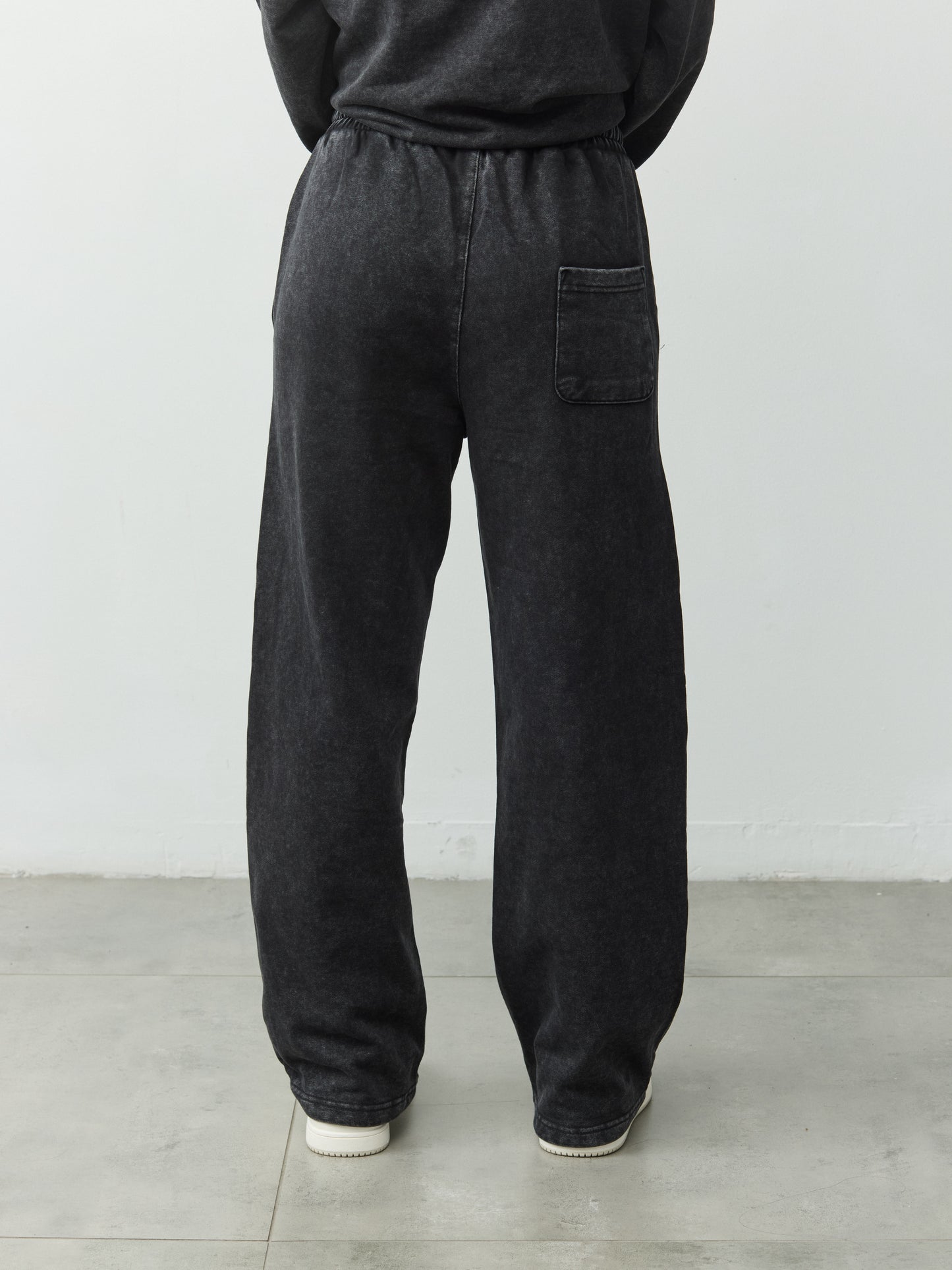 חליפת פוטר עם קפוצ'ון וינס | שחור