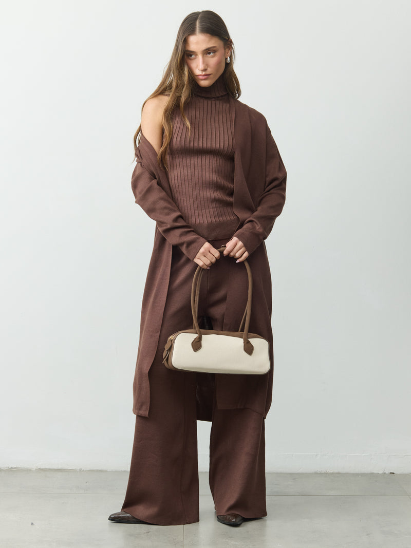 חליפת סריג ונסה | חום