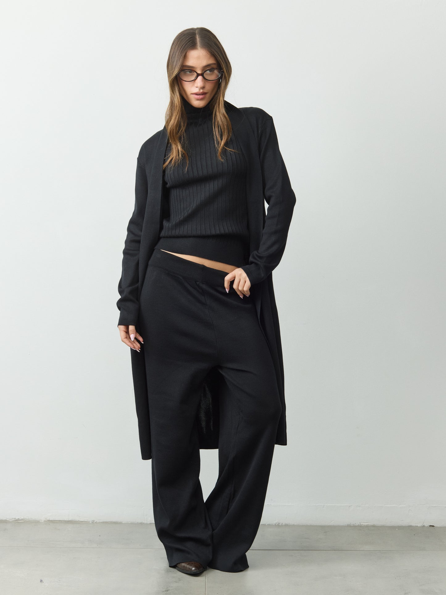 חליפת סריג ונסה | שחור