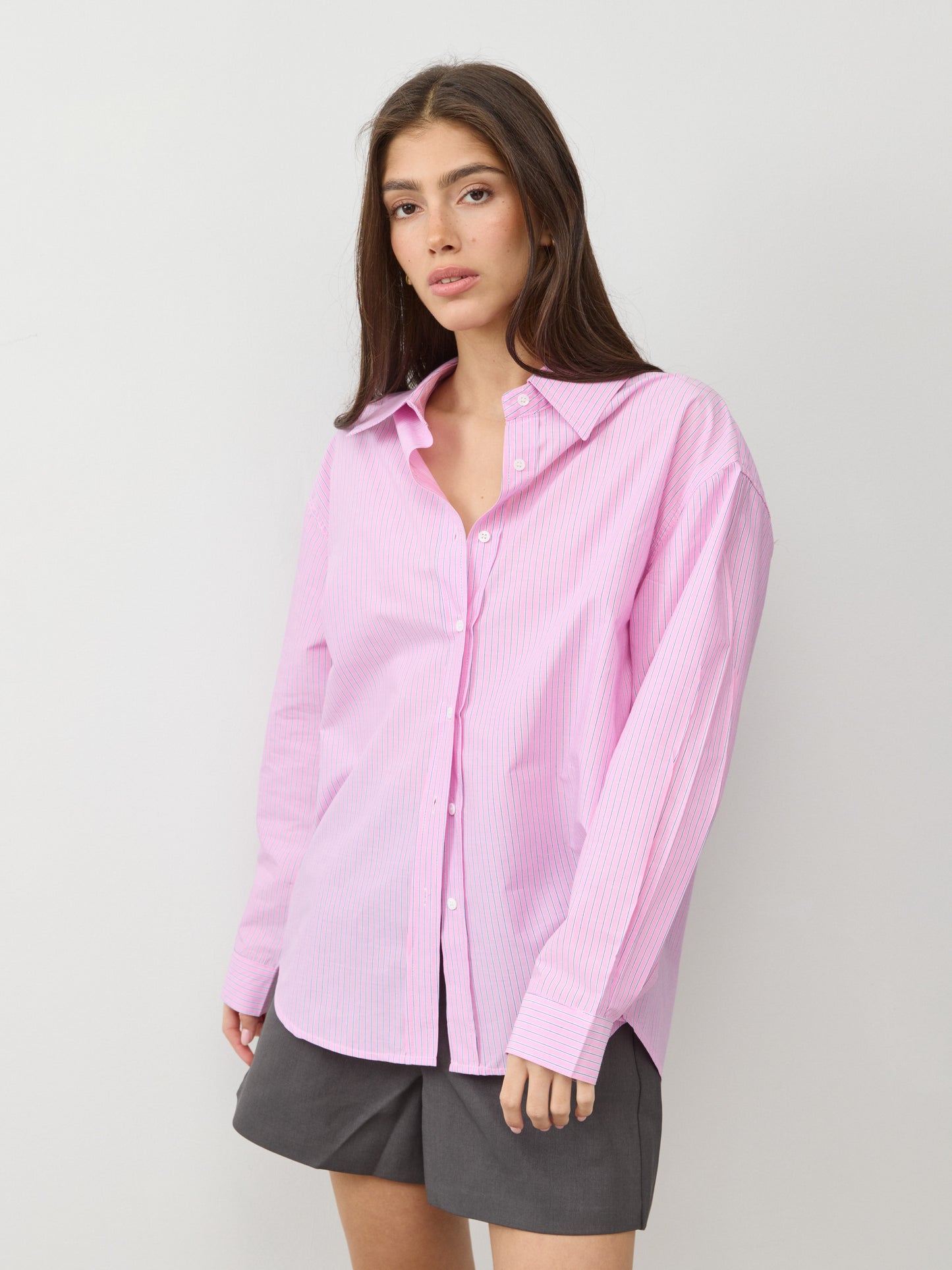 חולצה מכופתרת פסים פייר | ורוד
