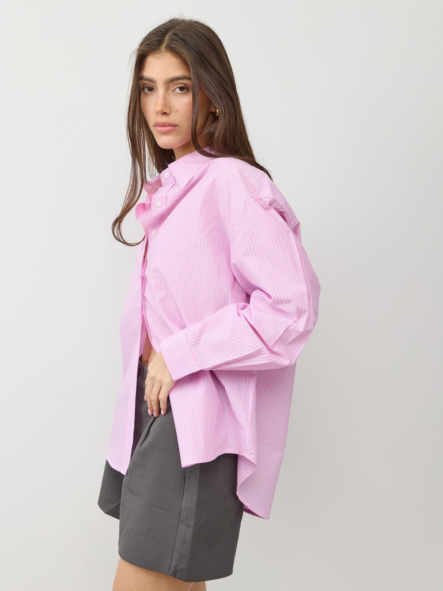 חולצה מכופתרת פסים פייר | ורוד