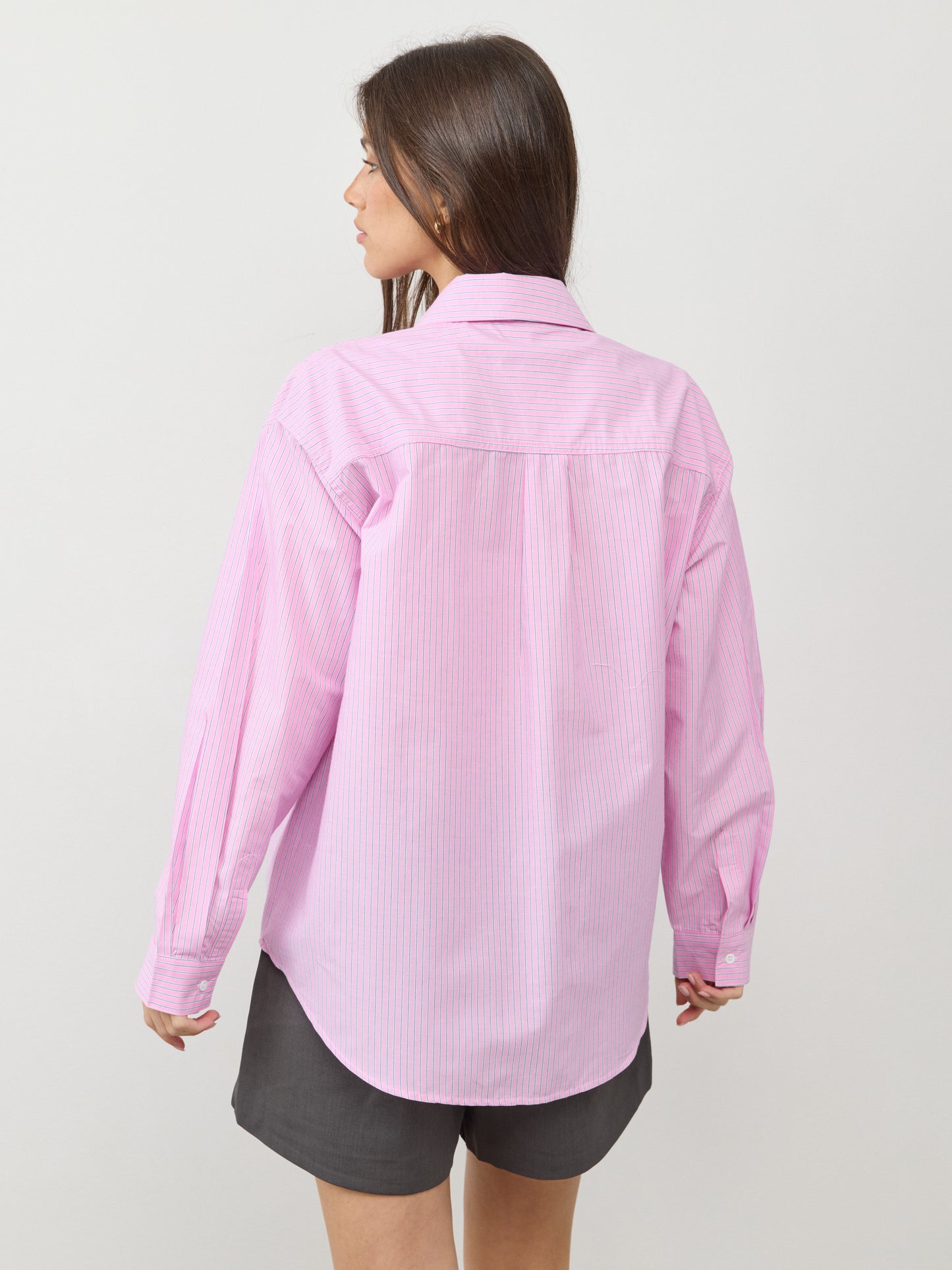 חולצה מכופתרת פסים פייר | ורוד