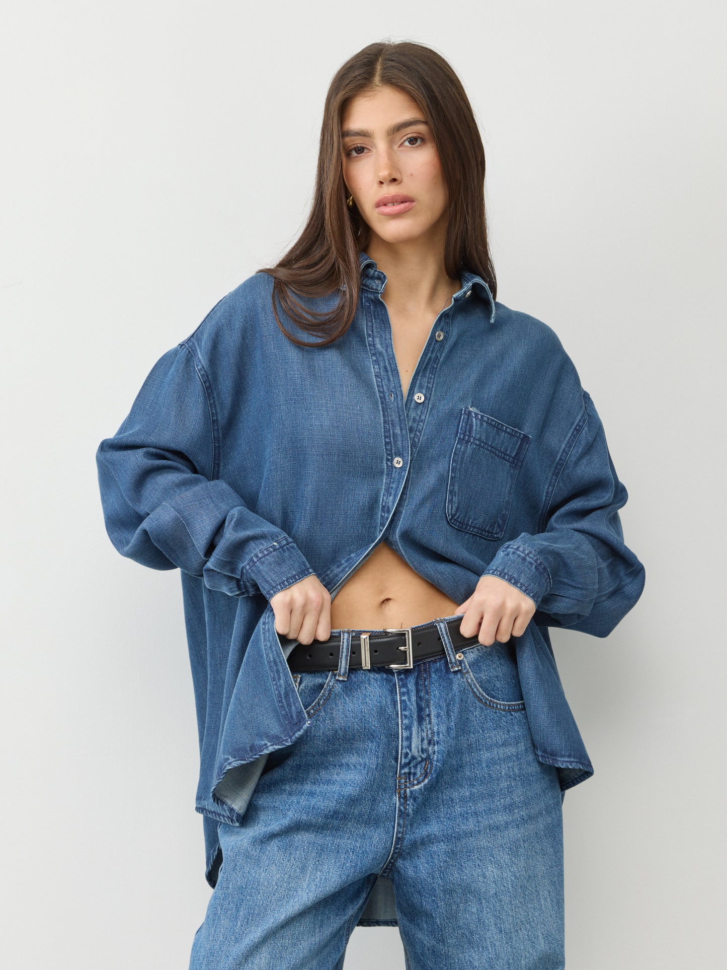 חולצת ג'ינס מכופתרת קרול | כחול