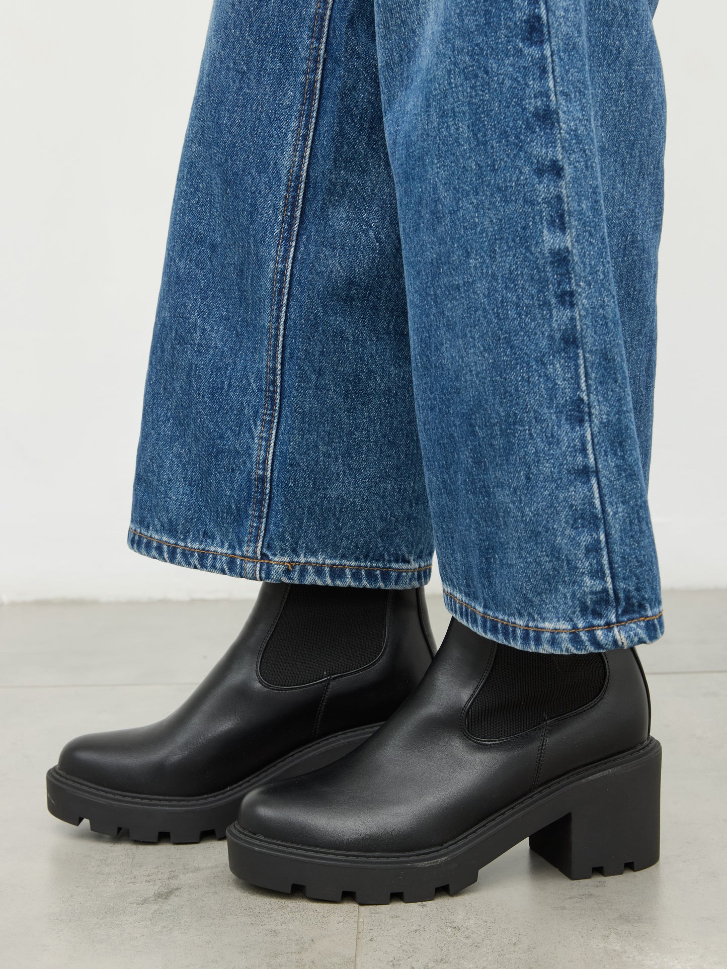 מגפוני טרקטור דאריל | שחור