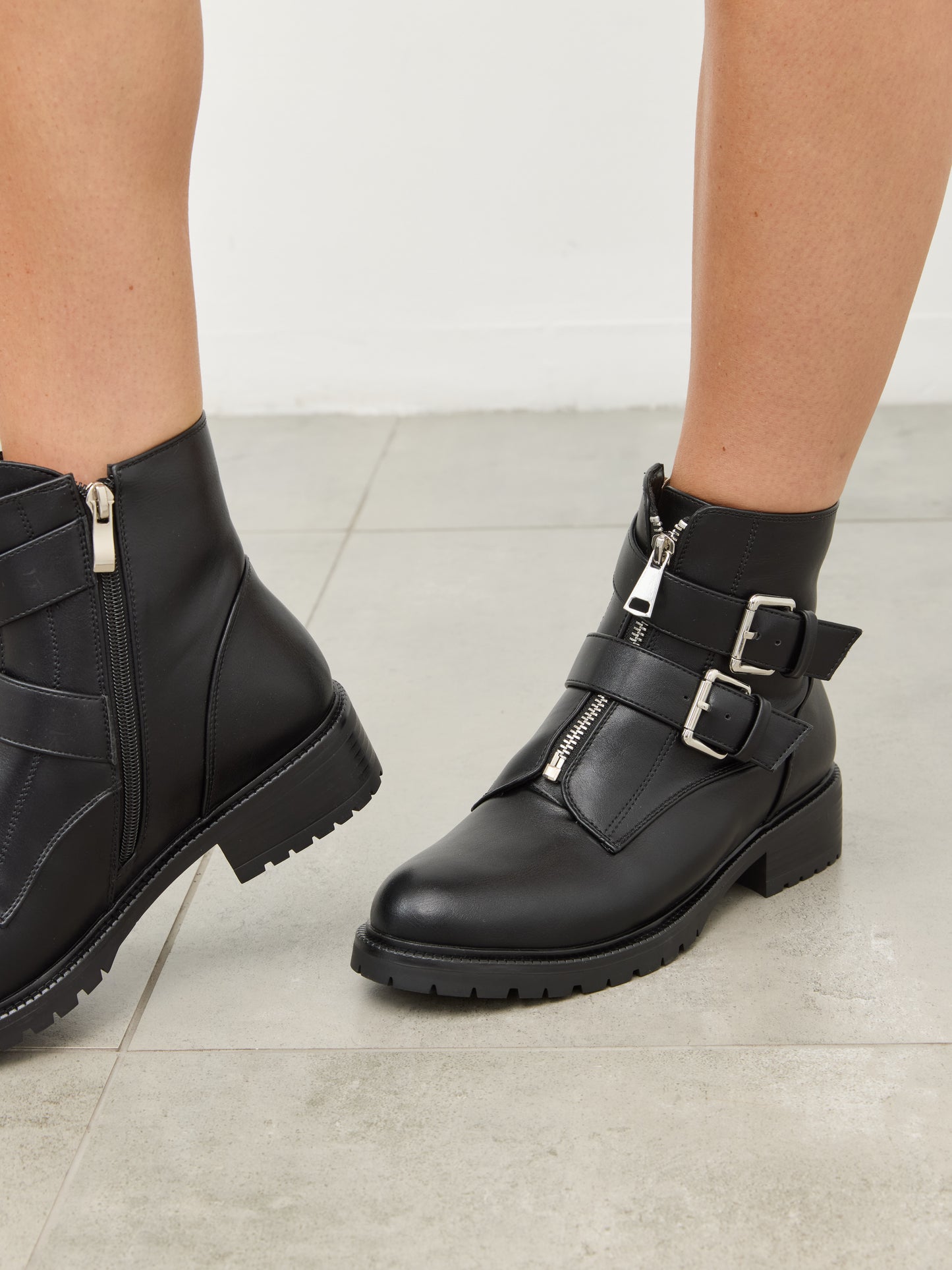 מגפוני סוליית טרקטור דילן | שחור