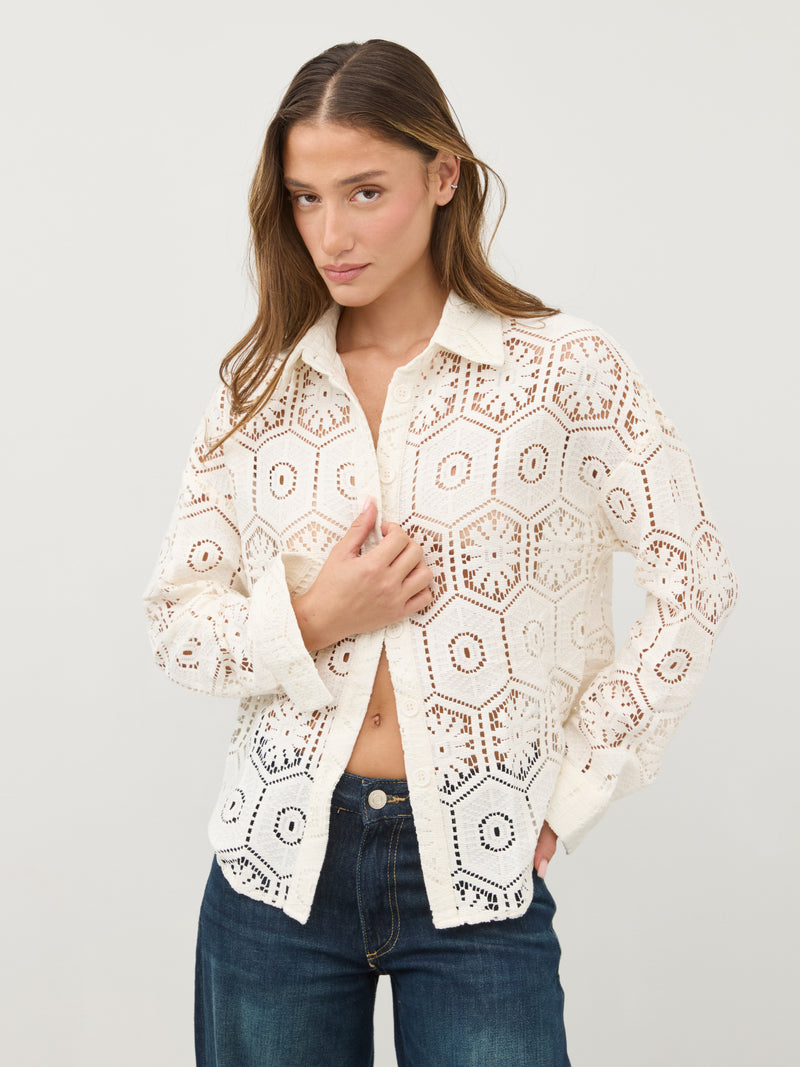 חולצת תחרה  מכופתרת דוני | לבן