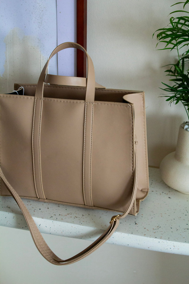 תיק ויולט | בז'