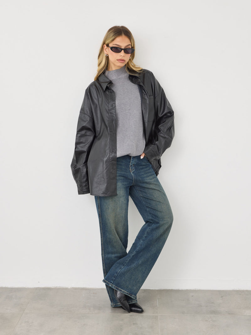 חולצה מכופתרת  דמוי עור קיה | שחור