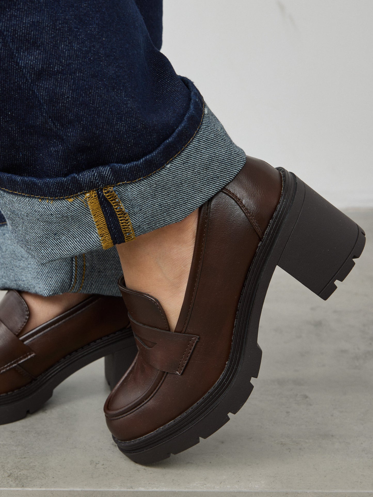 מוקסין עקב ויטוריה | חום