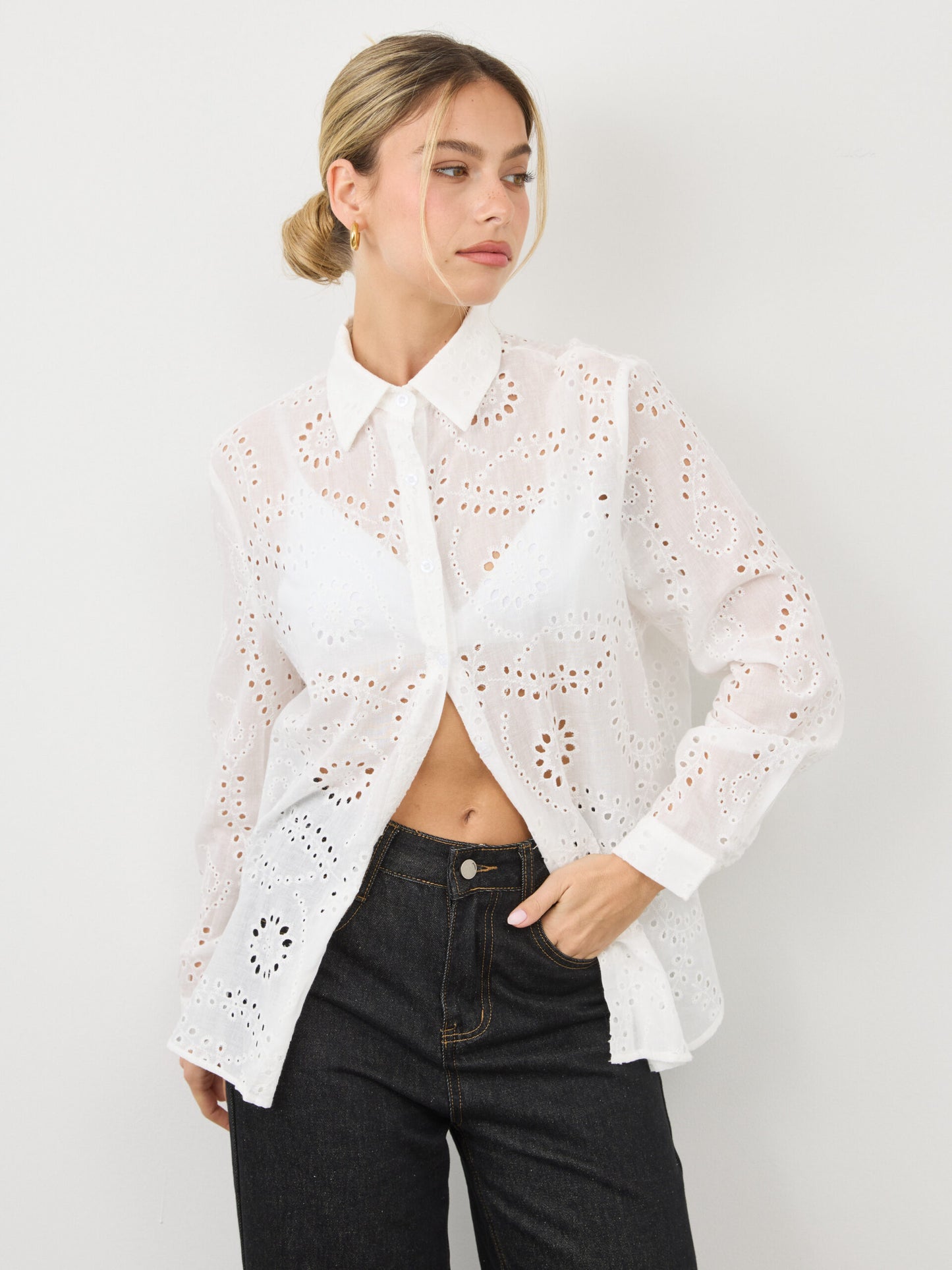 חולצה מכופתרת תחרה קריסטין | לבן