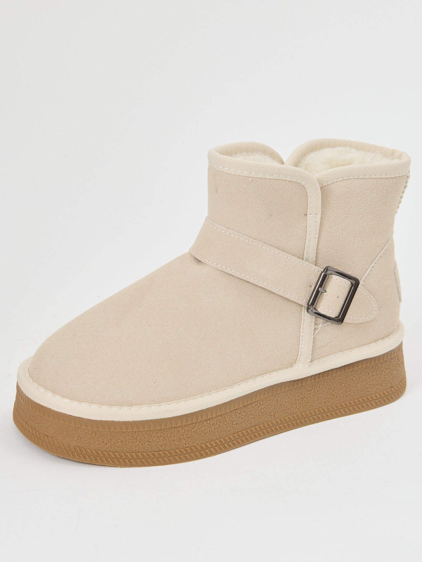 מגפוני פרווה אבזם קלאוס | בז'