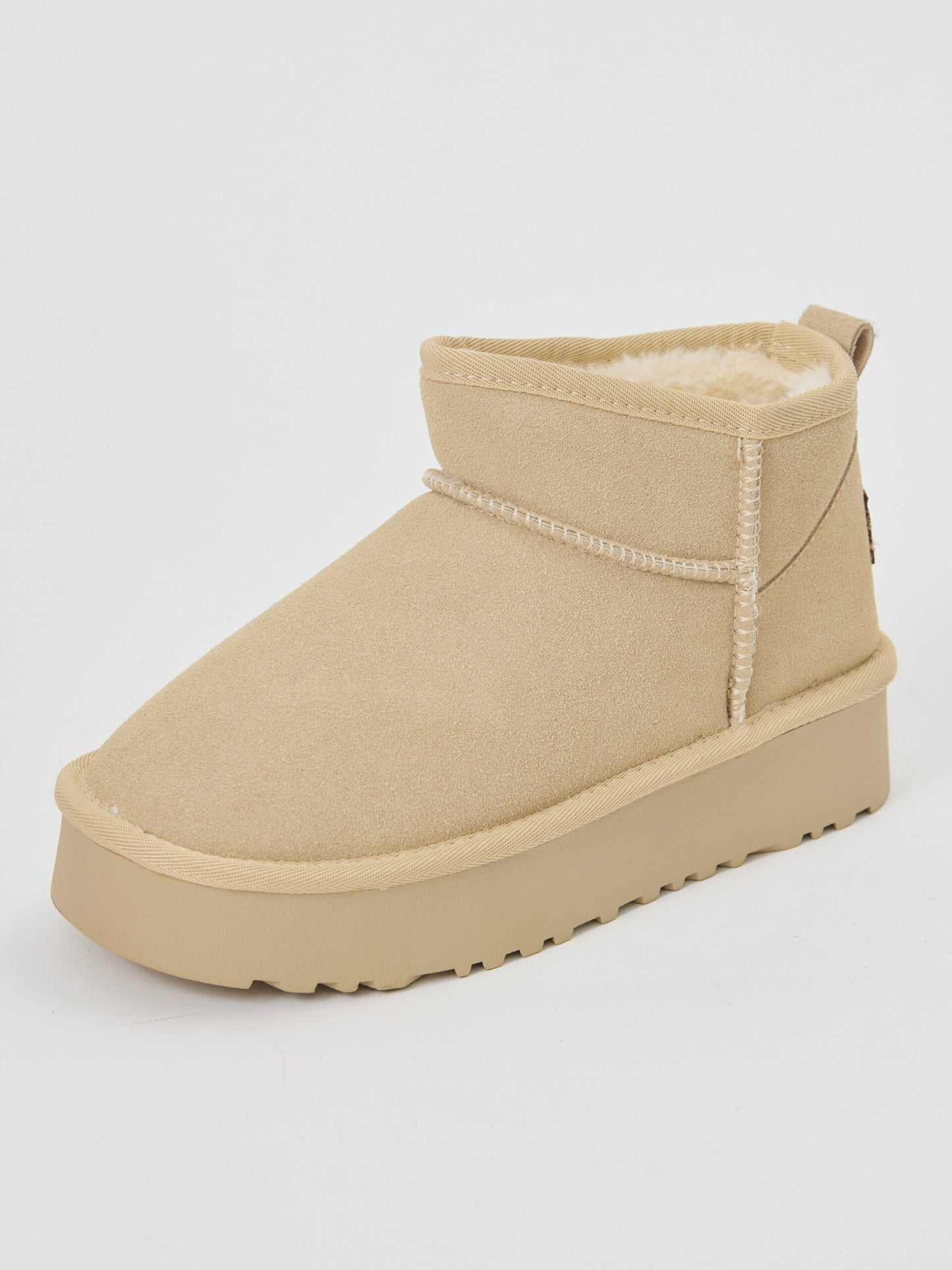 מגפוני פלטפורמה פרווה יוקי | בז'