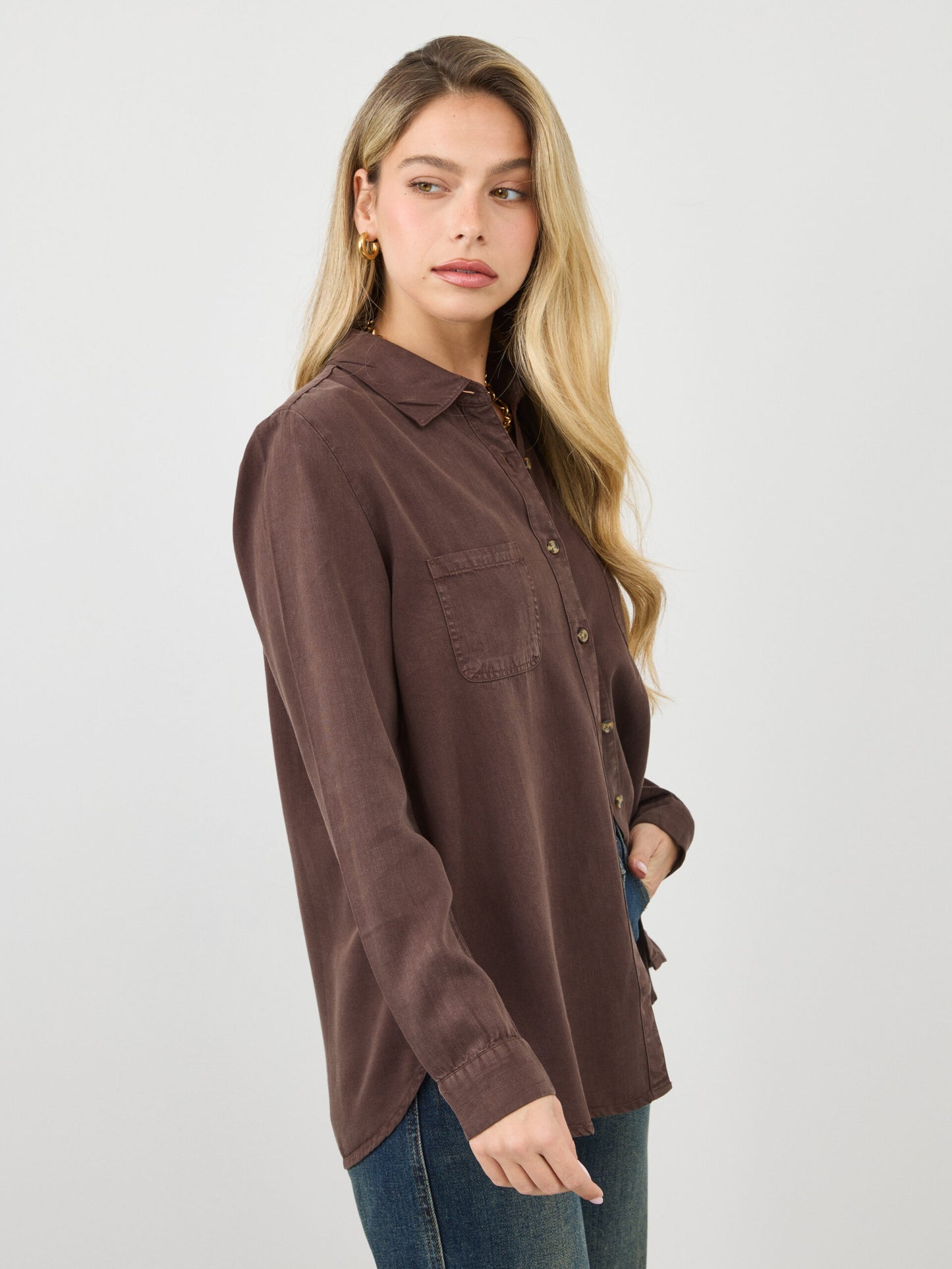 חולצה מכופתרת אדל | חום