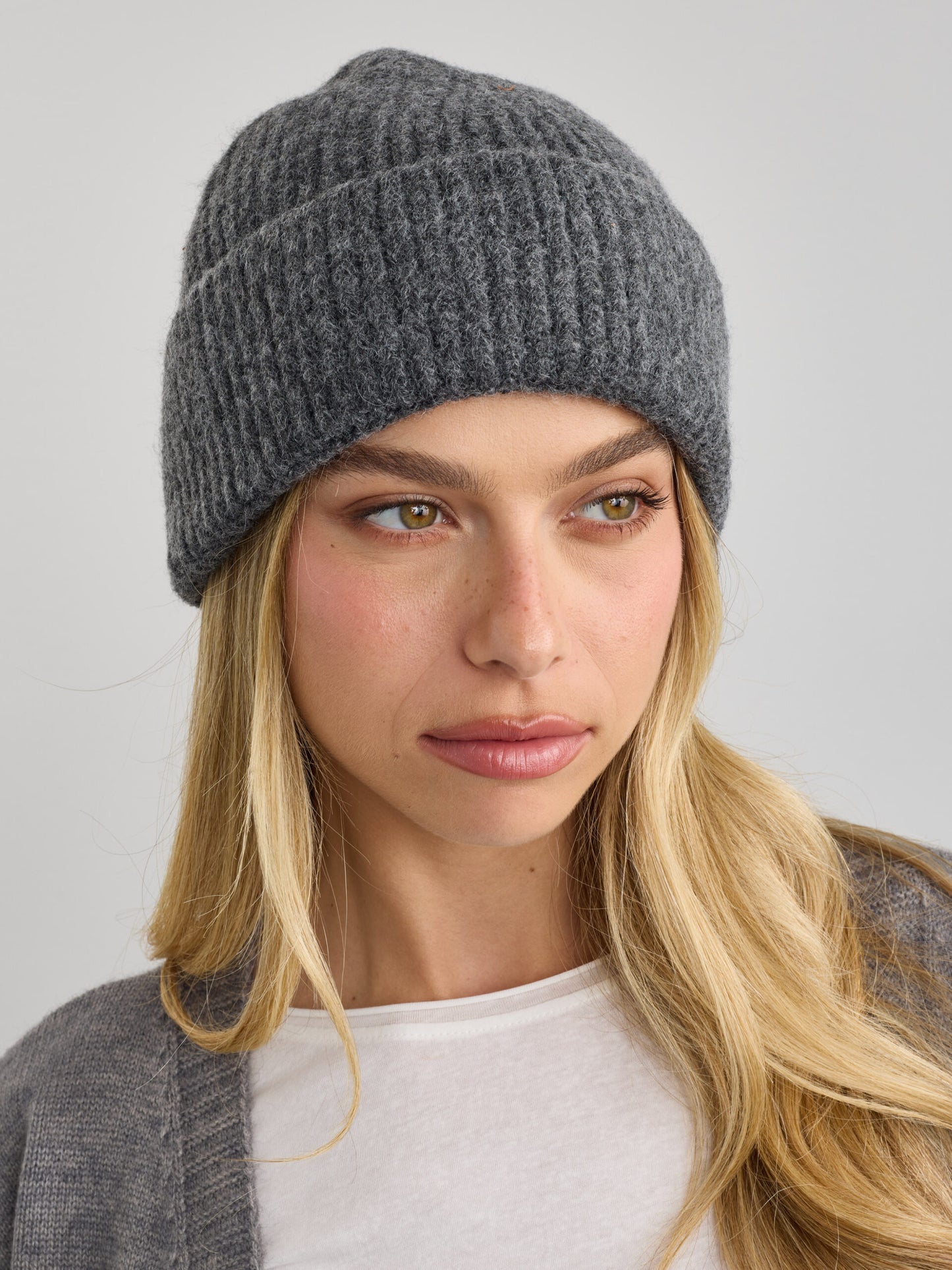 כובע גרב | אפור כהה