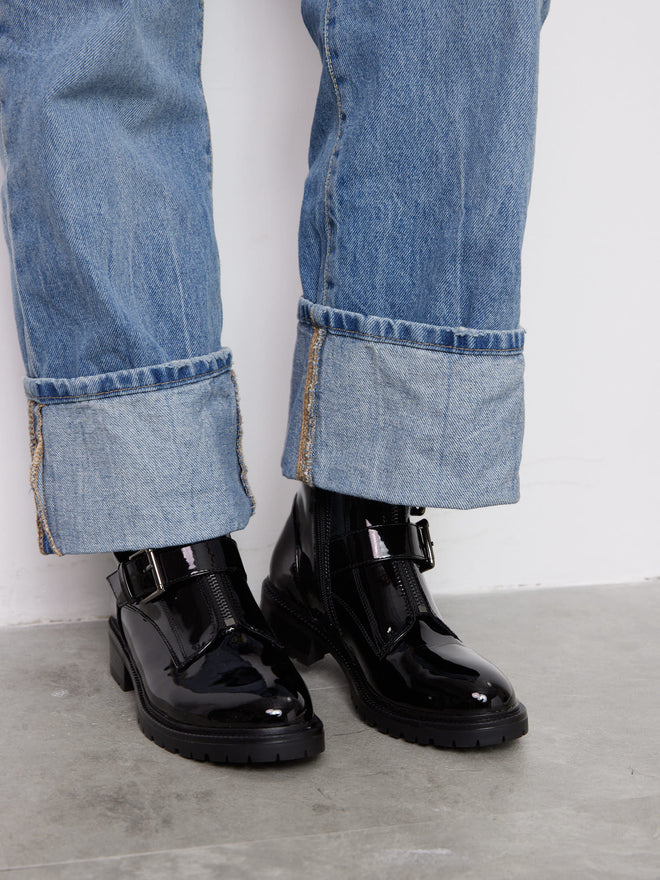 מגפון לנשים שחור לק