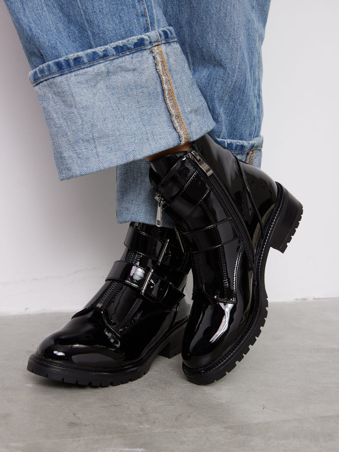 מגפון לנשים שחור מבריק