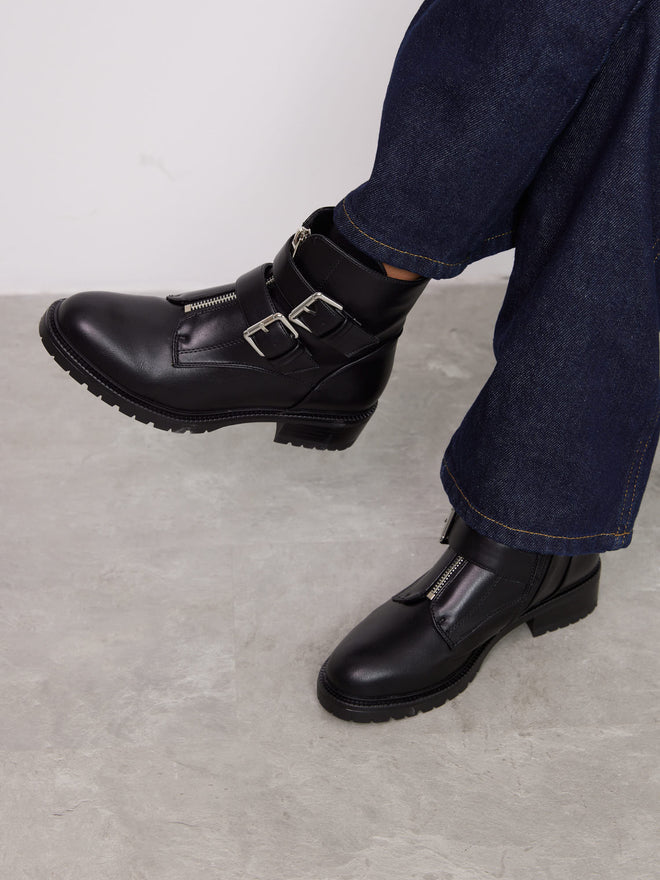 מגפונים לנשים בצבע שחור טבעוני